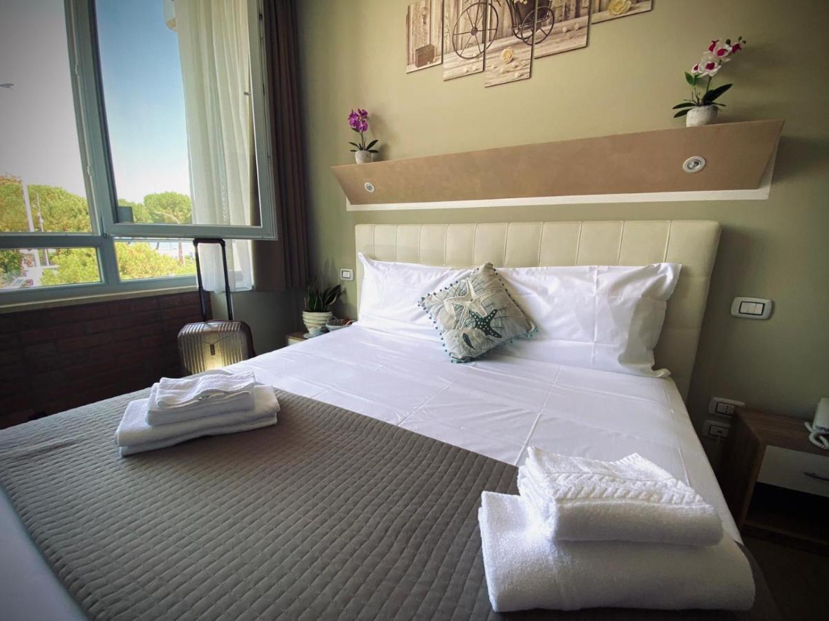 Atico Hotel Desenzano del Garda Luaran gambar