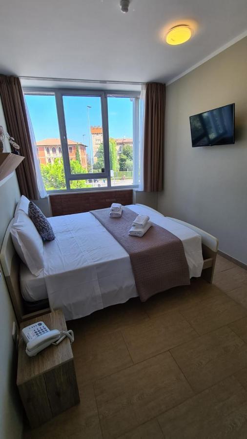 Atico Hotel Desenzano del Garda Luaran gambar