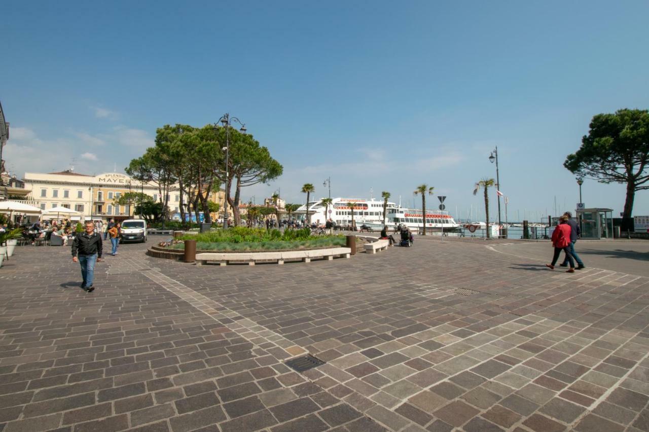 Atico Hotel Desenzano del Garda Luaran gambar